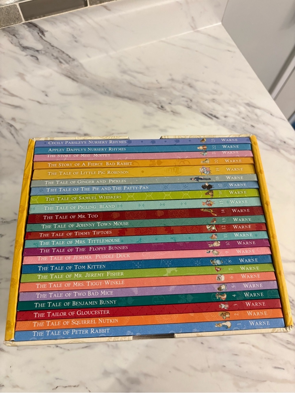Beatrix Potter The Complete Peter Rabbit Library boxed set 23 book collection - Picture 11 of 16